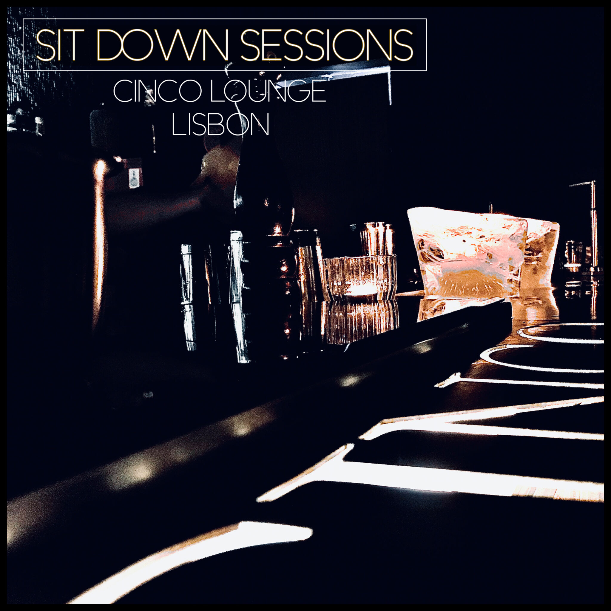 Cinco Lounge Live